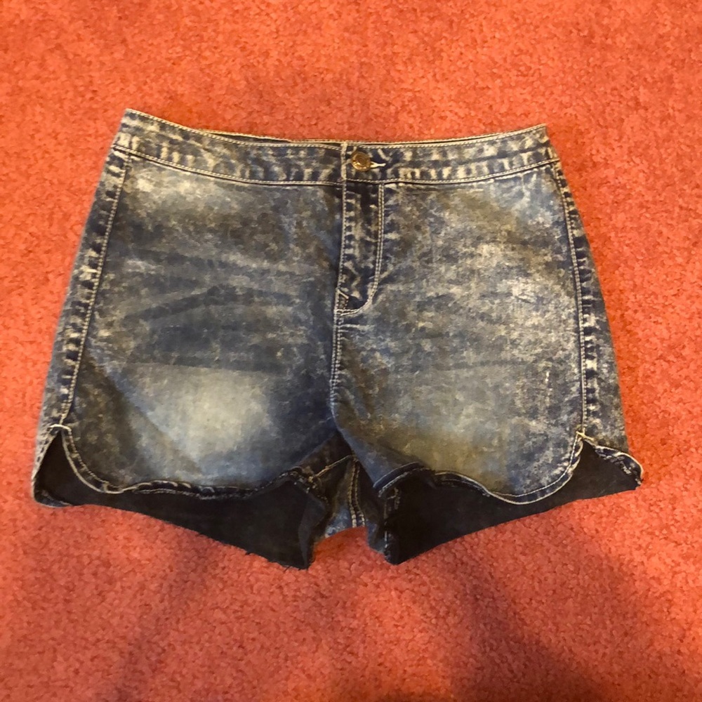 Acid wash jean shorts